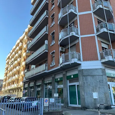 Tommy's Home-allianz Stadium, Parco Dora Apartmán *