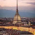 Tommy's Home-allianz Stadium, Parco Dora Apartmán *